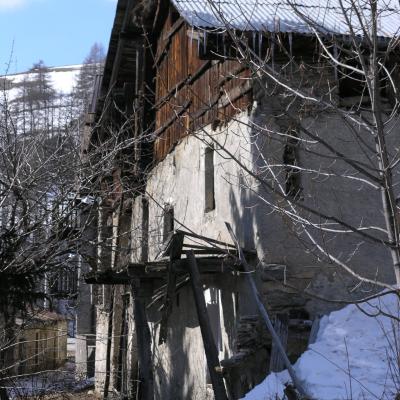 Rustico da ristrutturare