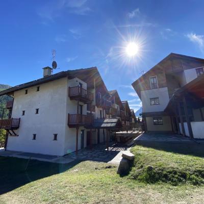 Bilocali ristrutturati all'imbocco della Val Troncea