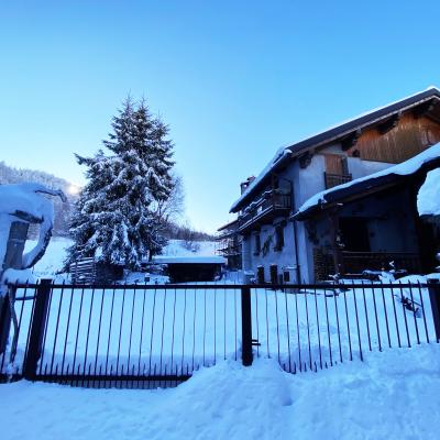 Baita del 1800 a Soucheres Basses: Tradizione, Spazio e Natura