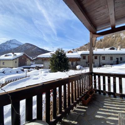 Bilocale angolare con terrazzo