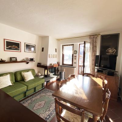 Bilocale angolare con terrazzo