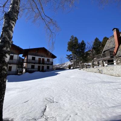 Suggestivo e ampio trilocale nella frazione di Pourrieres