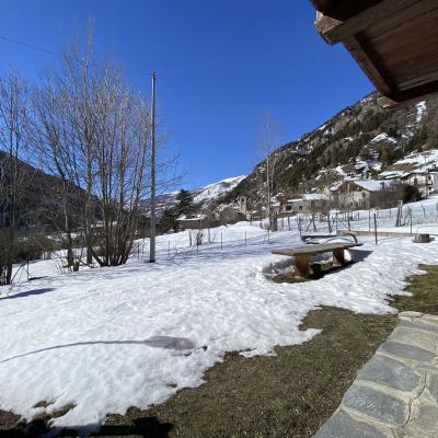 Suggestivo e ampio trilocale nella frazione di Pourrieres