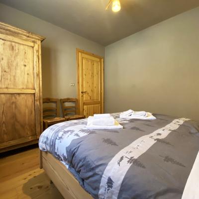 Suggestivo e ampio trilocale nella frazione di Pourrieres