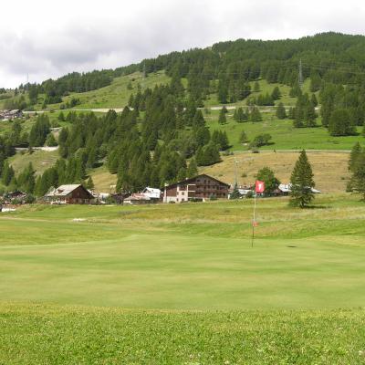 Ampio box auto in Frazione Plan